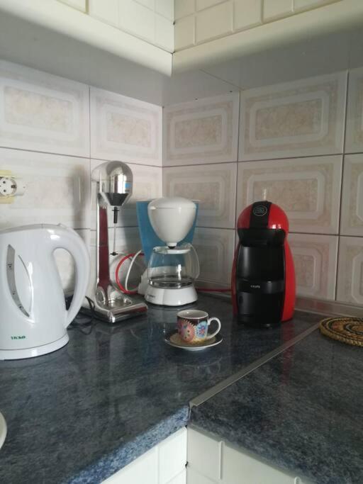 Sunflower Apartment Néa Péramos Kültér fotó
