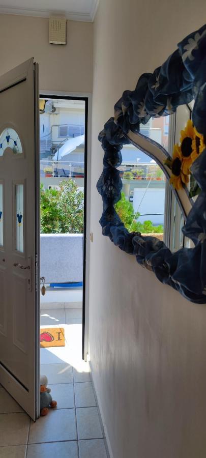 Sunflower Apartment Néa Péramos Kültér fotó