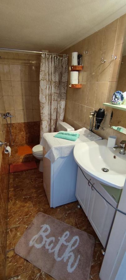 Sunflower Apartment Néa Péramos Kültér fotó